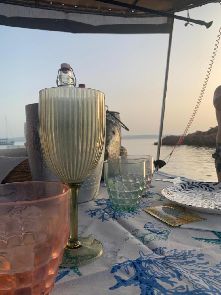 Hotel Night On Board La Maddalena  Zewnętrze zdjęcie